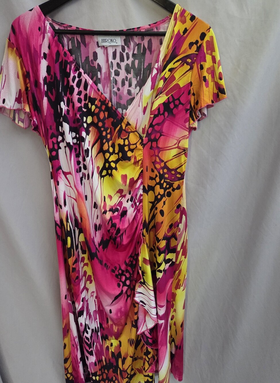 Hiroko Floral Print Dress Top - Pink & Black Accents